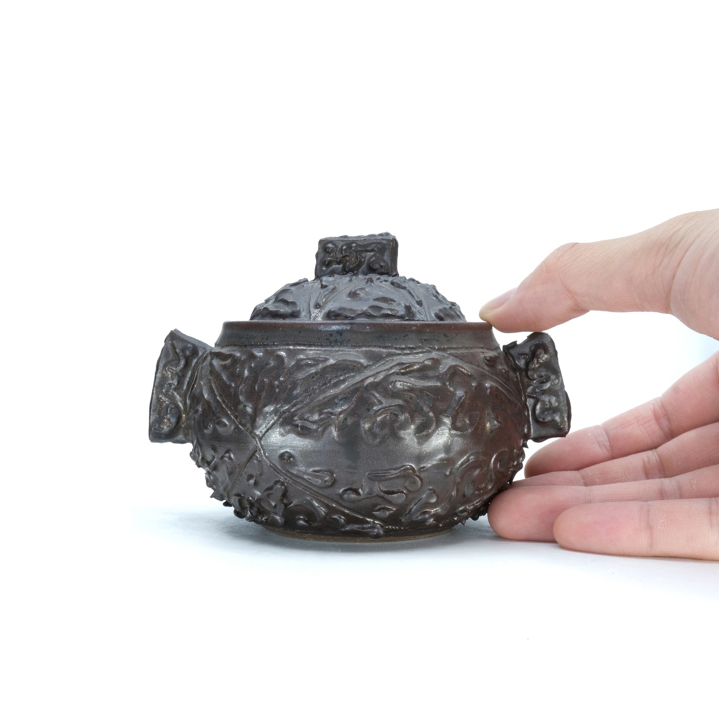 KGM121 / 圭介窯 蓋モノ / Keisuke Kiln "Lidded vessel"