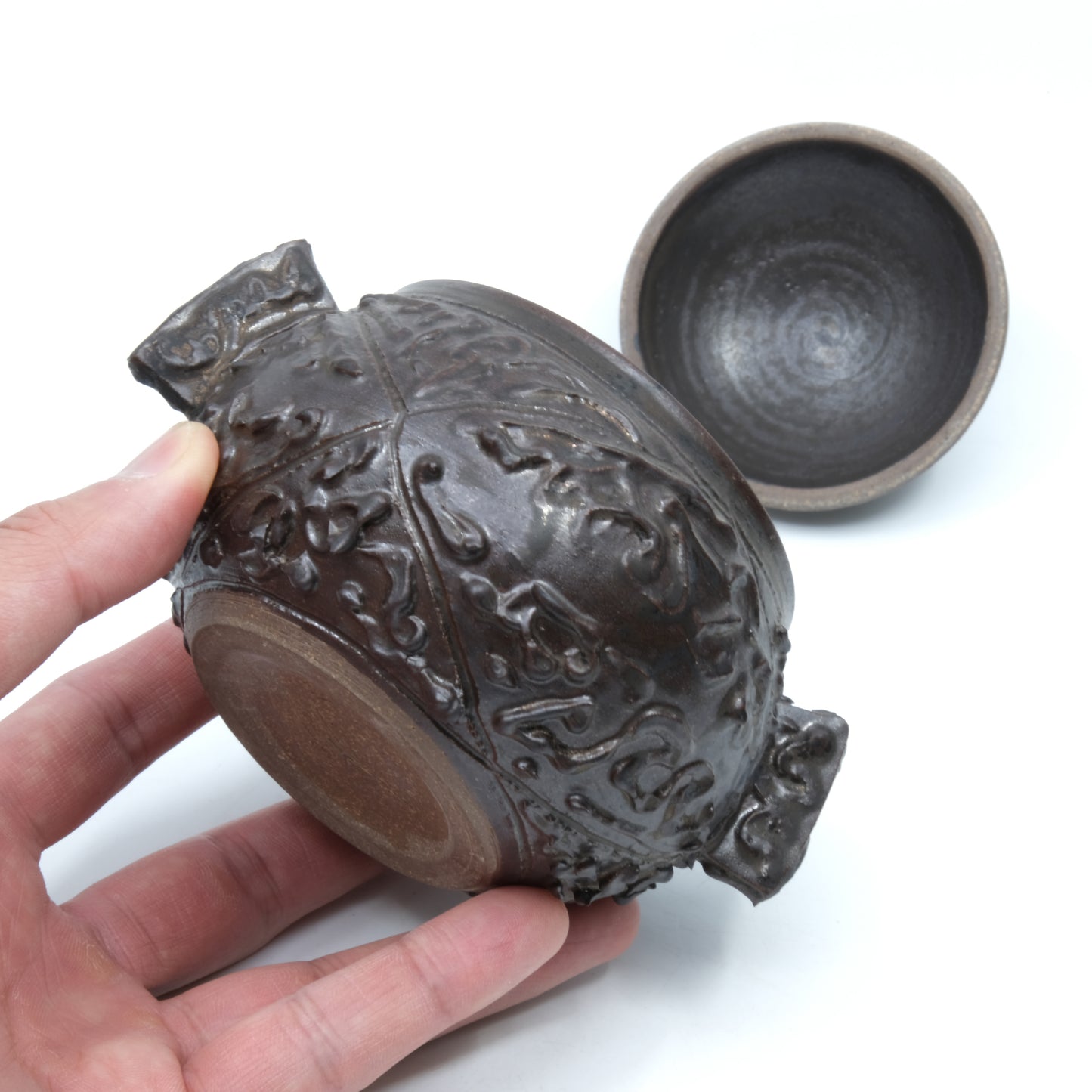 KGM121 / 圭介窯 蓋モノ / Keisuke Kiln "Lidded vessel"