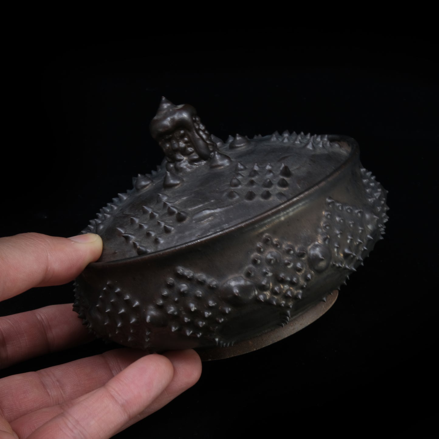 KGM122 / 圭介窯 蓋モノ / Keisuke Kiln "Lidded vessel"