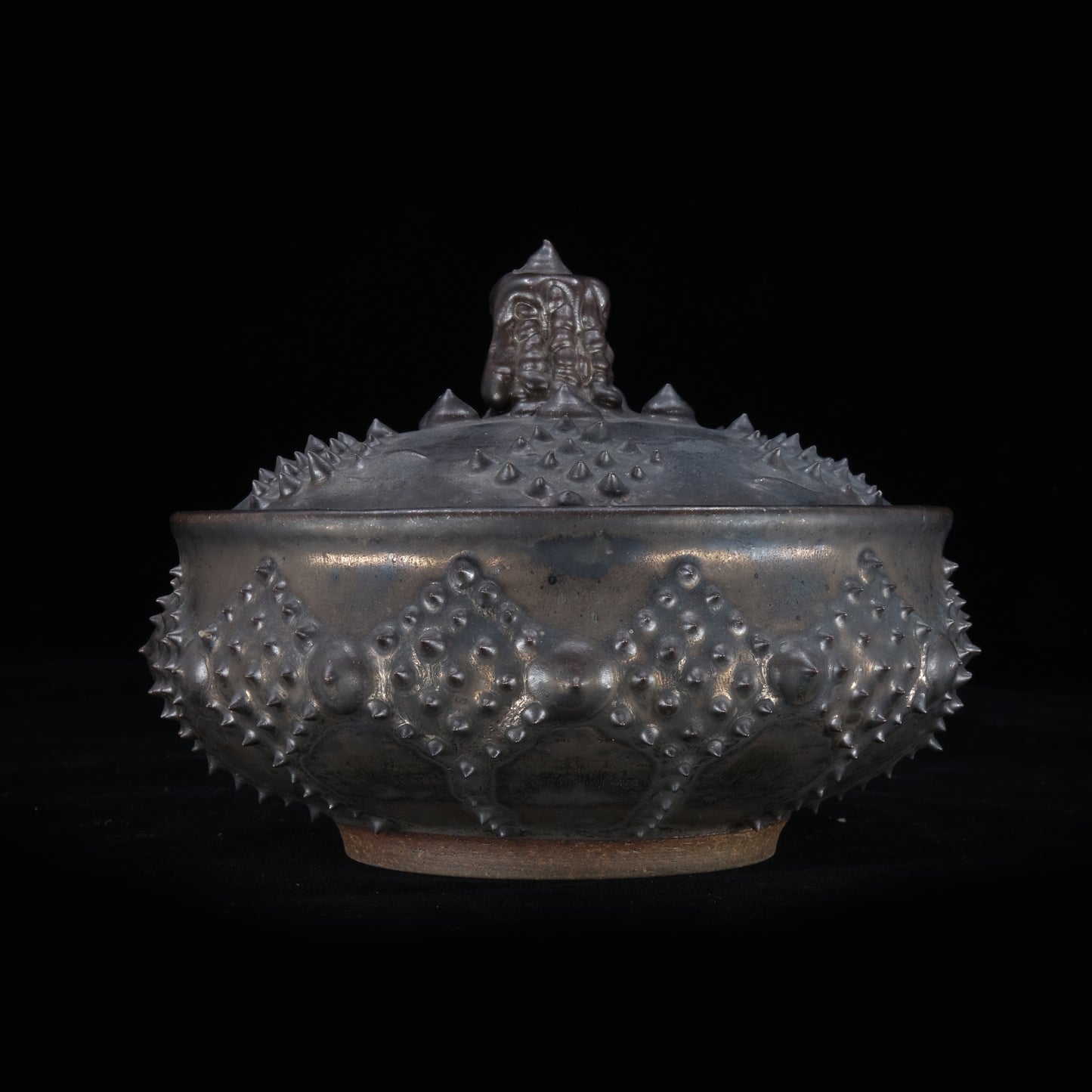 KGM122 / 圭介窯 蓋モノ / Keisuke Kiln "Lidded vessel"