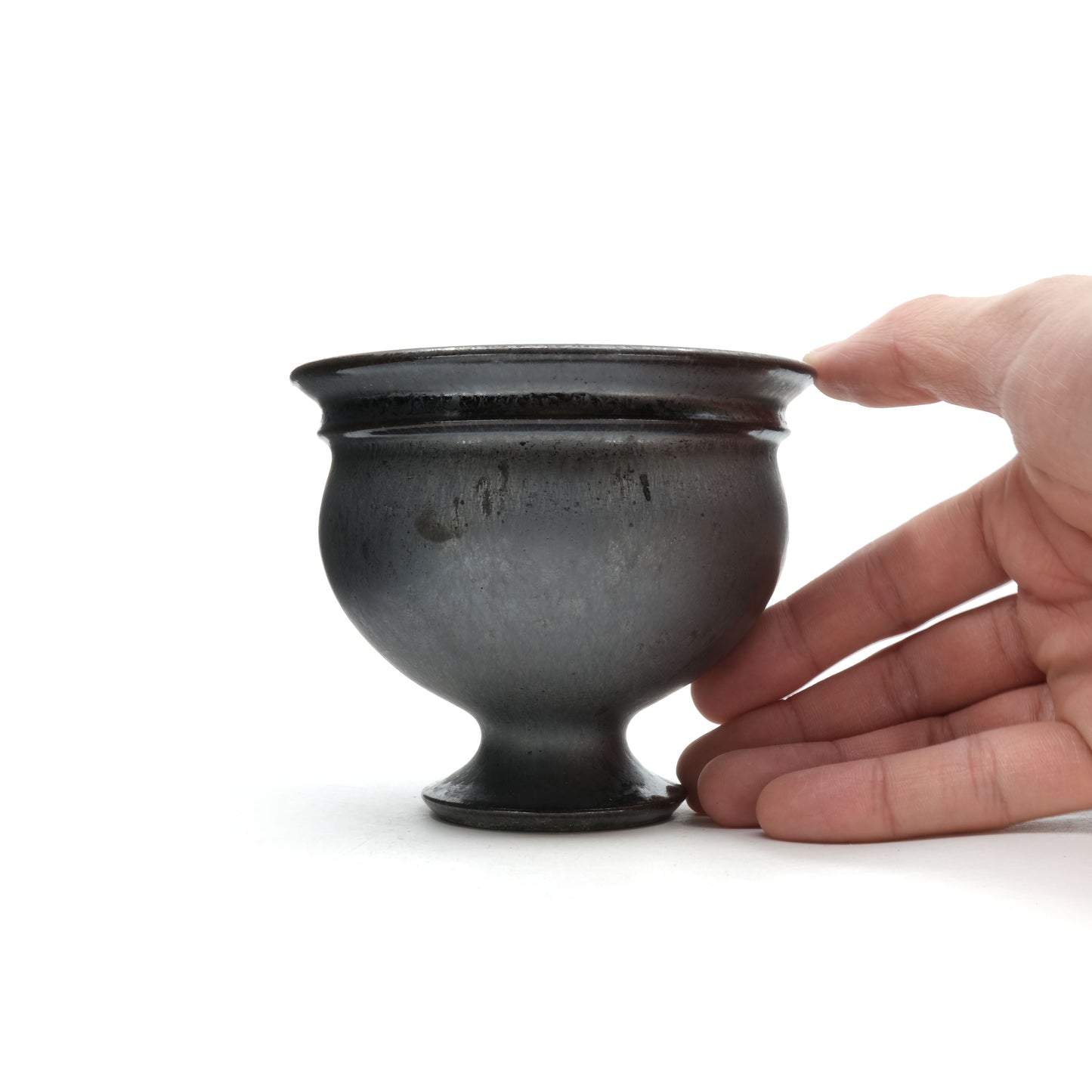 ASH16 / Tomoharu Nakagawa "Plant pot"