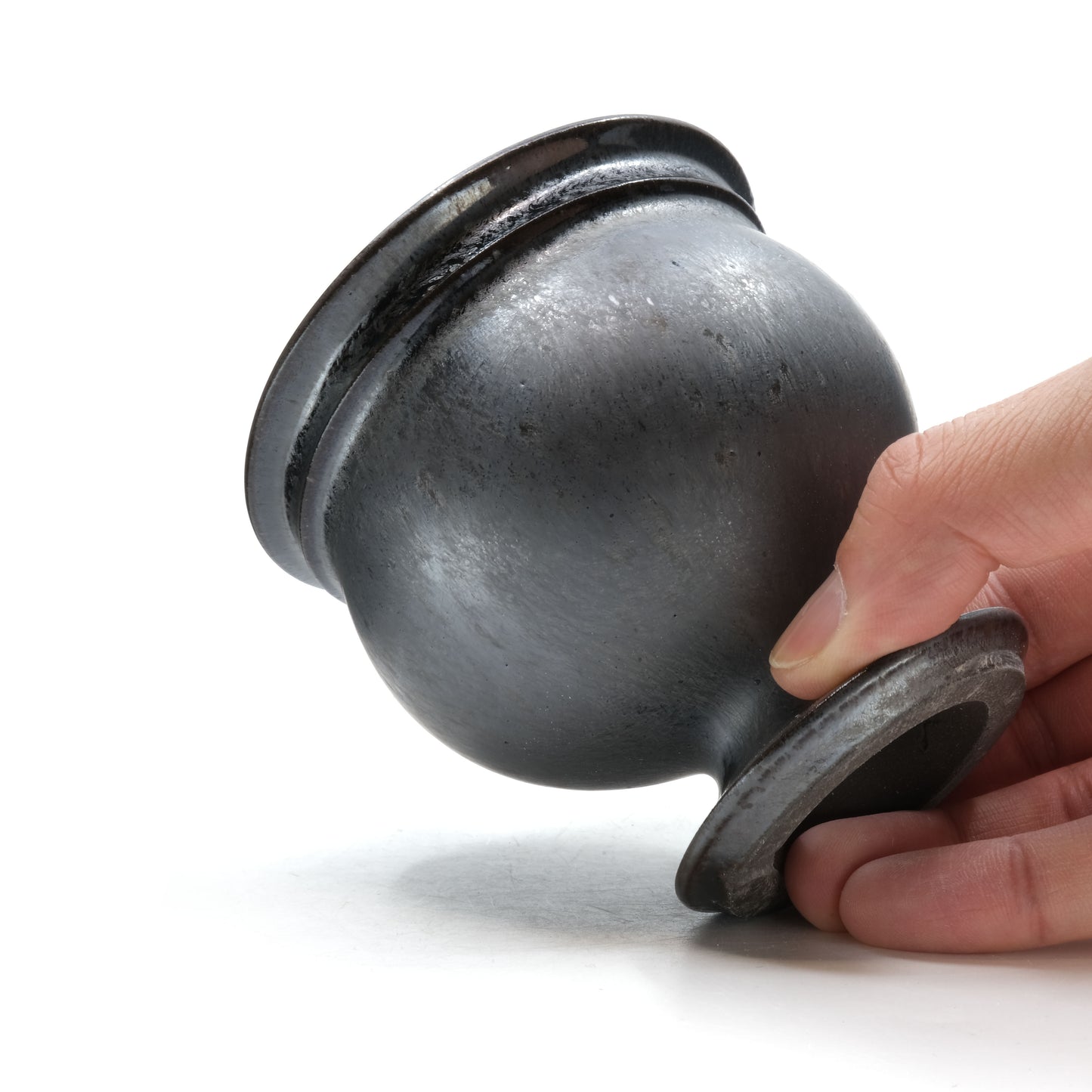 ASH17 / Tomoharu Nakagawa "Plant pot"