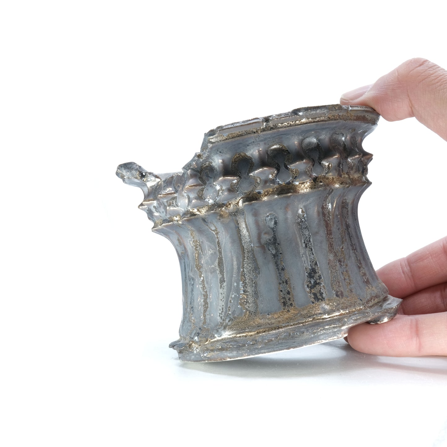 KKM130 / 草冠 -Throne-