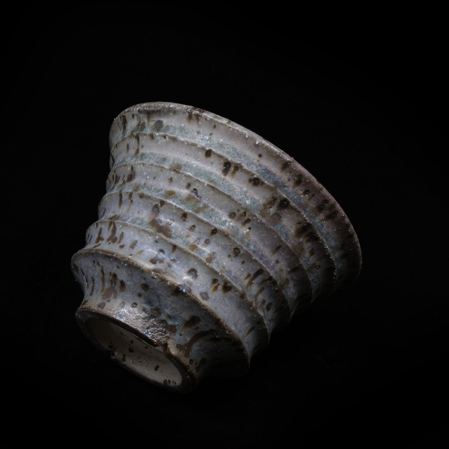 ASH23 / Tomoharu Nakagawa "Plant pot"