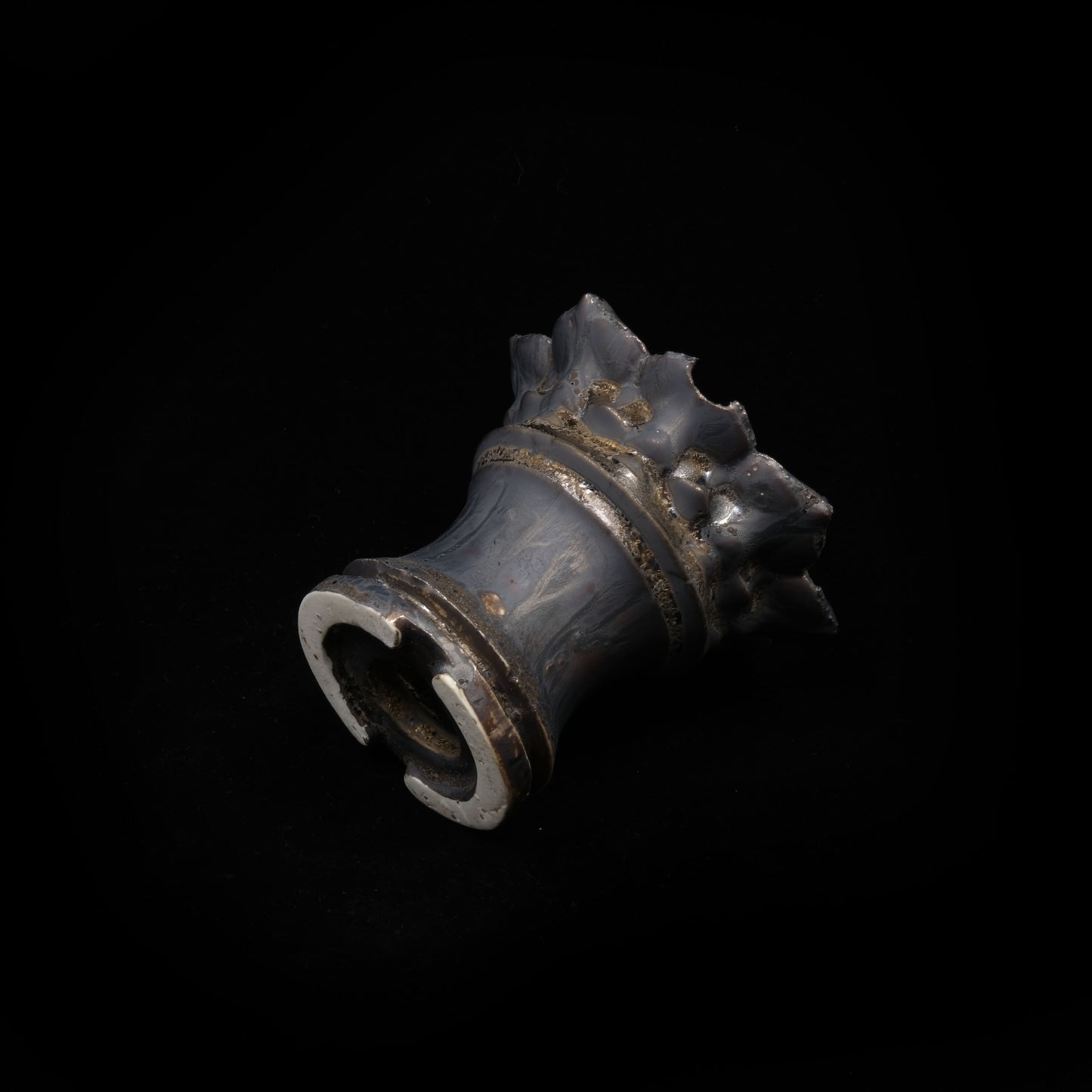 KKM126 / 草冠 -Throne-