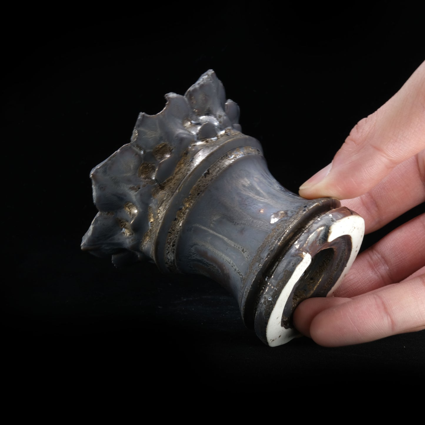 KKM126 / 草冠 -Throne-