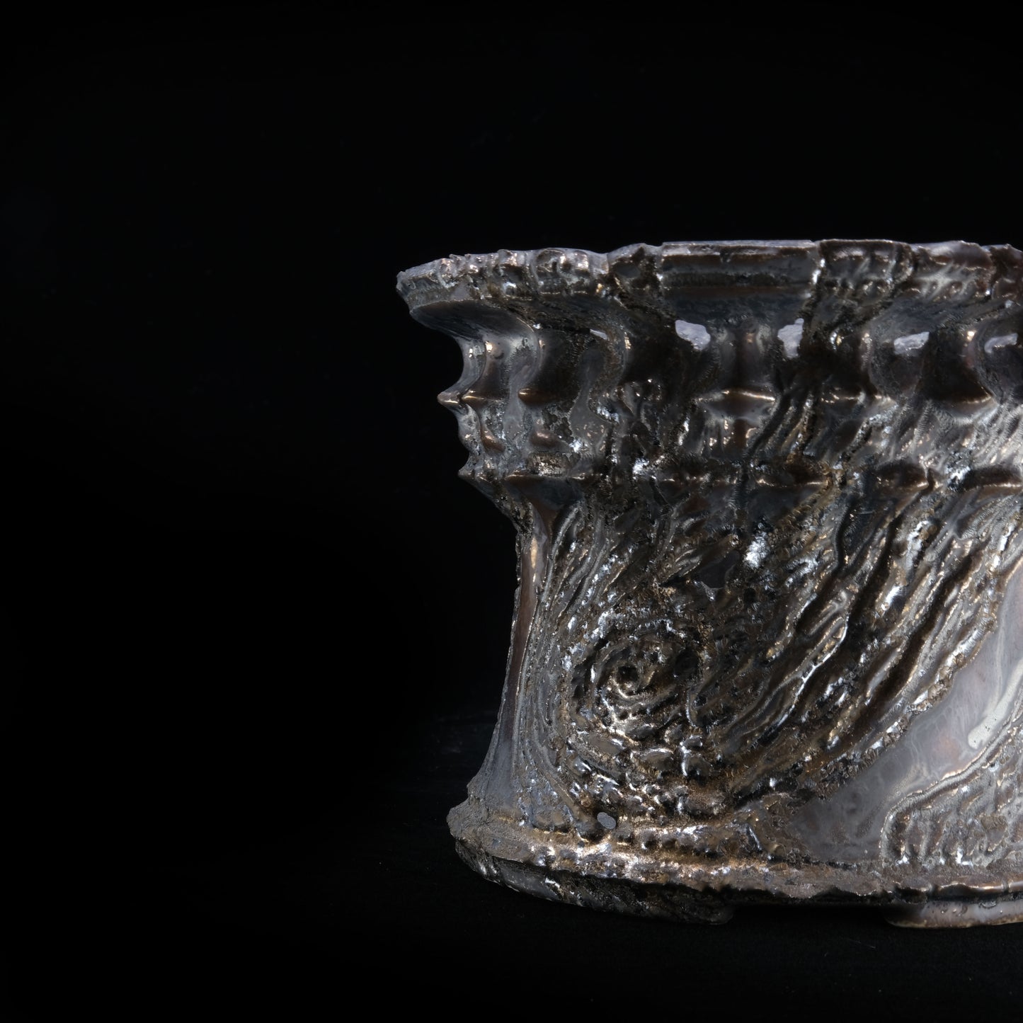 KKM129 / 草冠 -Throne-