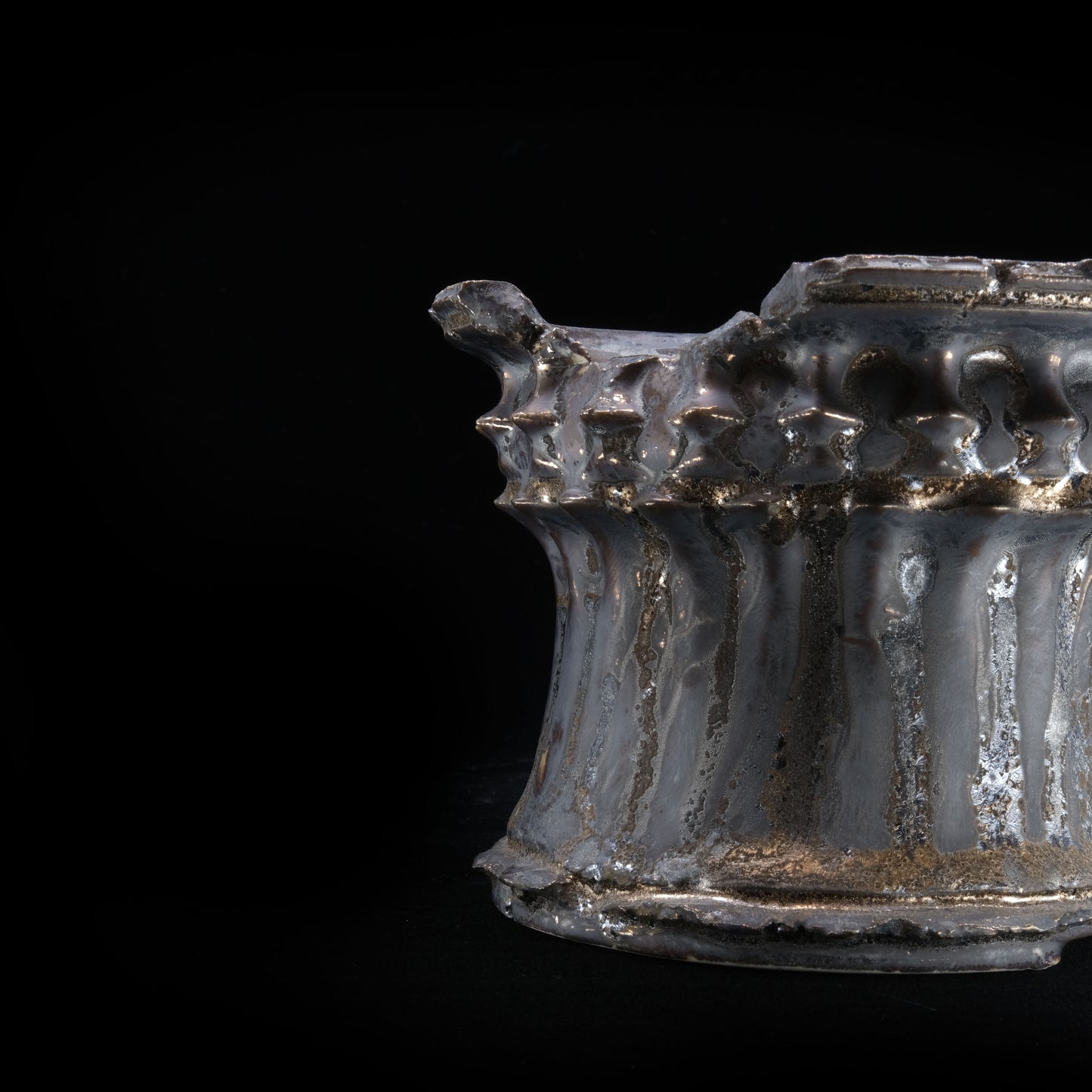 KKM130 / 草冠 -Throne-